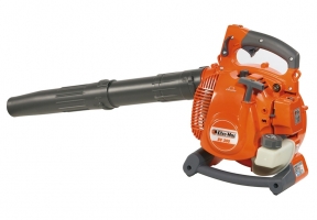 Oleo-Mac-Outdoor-Vacuums